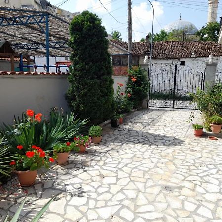 Oda Guest House Корча Екстер'єр фото